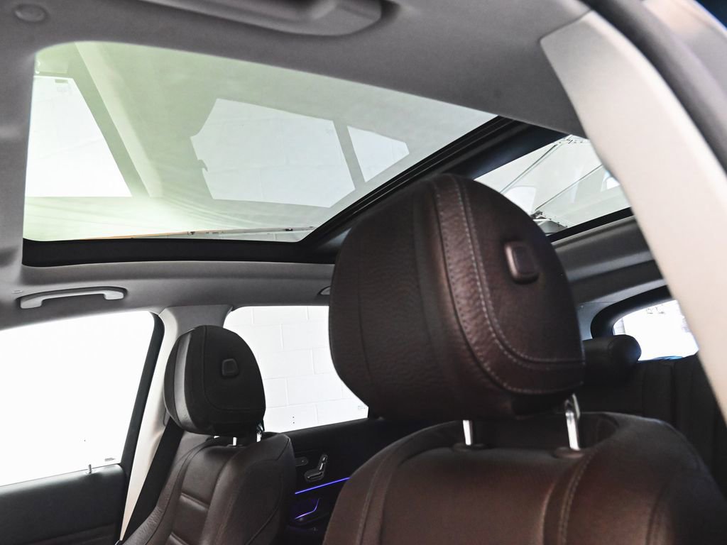 Used 2023 Mercedes-Benz GLE 450 4MATIC w/ 3rd Row Seat Package image 40
