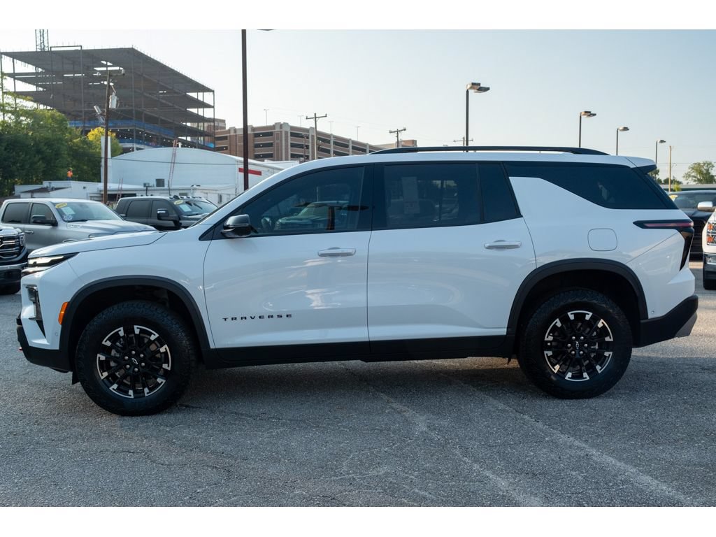 Used 2026 Chevrolet Traverse Z71 w/ Enhanced Driving Package AWD/4WD image 5