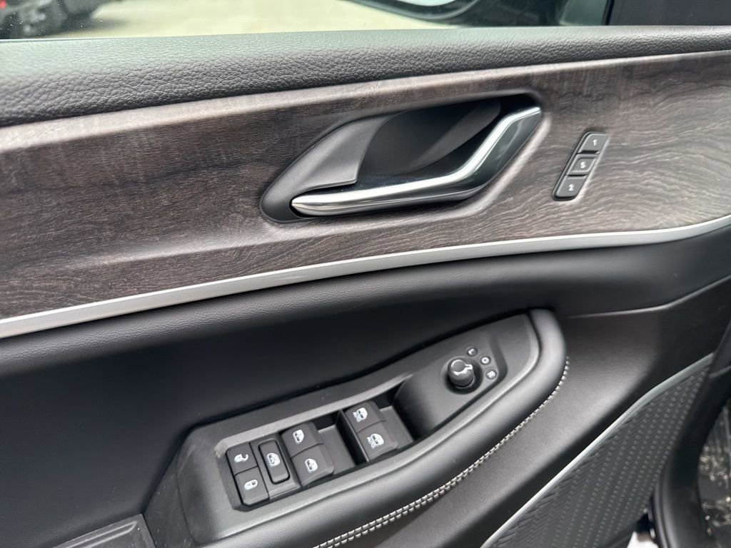 New 2026 Jeep Grand Cherokee Limited image 21