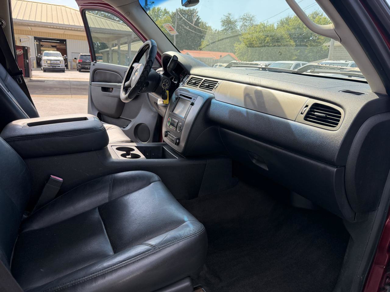 Used 2014 Chevrolet Silverado 2500 LTZ w/ LTZ Plus Package AWD/4WD image 13