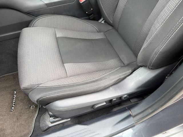 Used 2020 Subaru Outback Premium AWD/4WD image 21