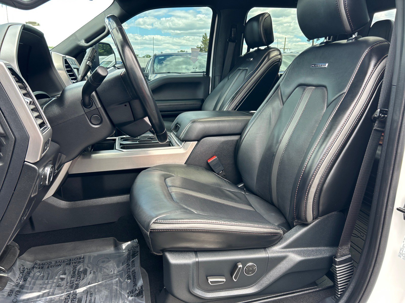 Certified 2020 Ford F350 Platinum w/ FX4 Off-Road Package AWD/4WD image 10