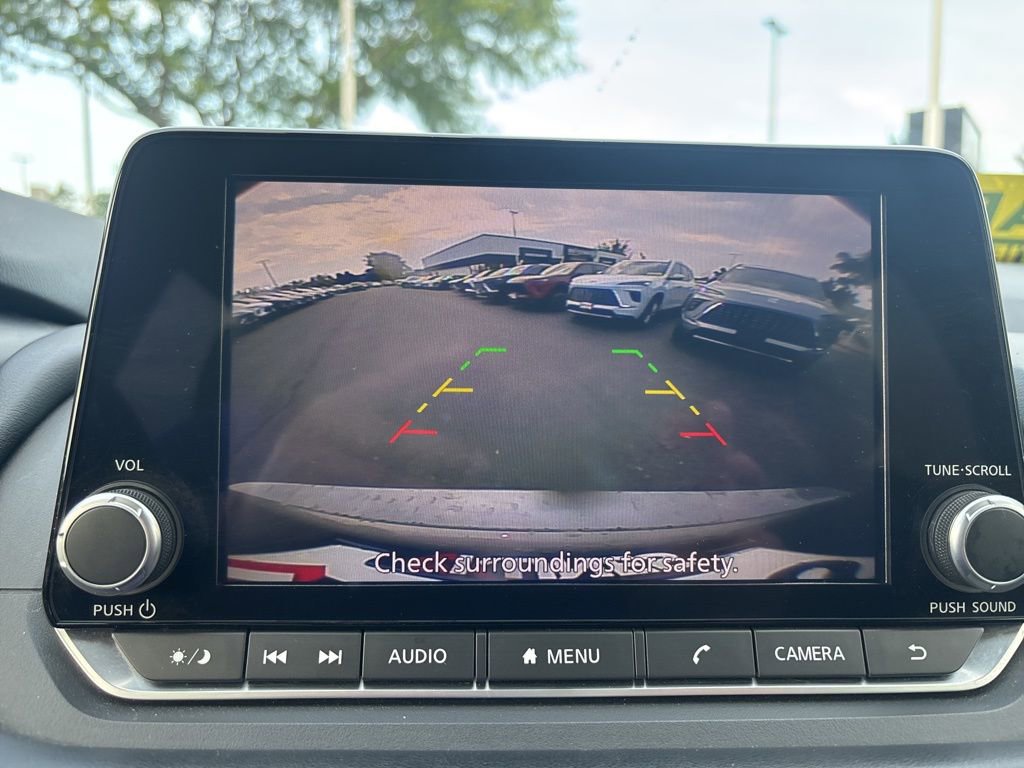 Used 2024 Nissan Rogue SV image 24