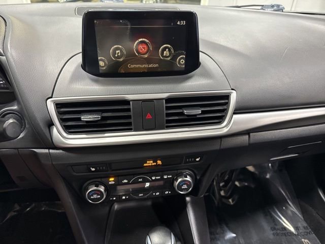 Used 2017 MAZDA MAZDA3 Touring FWD image 16