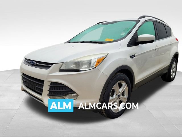 Used 2015 Ford Escape SE w/ Equipment Group 201A image 1