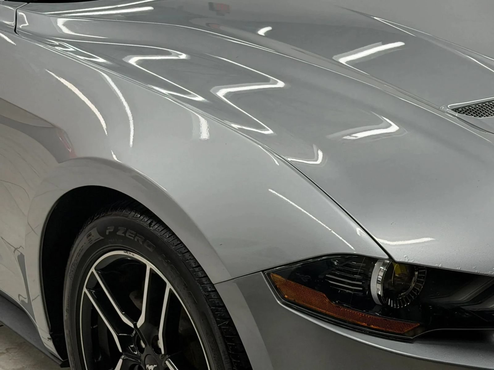 Used 2020 Ford Mustang Premium RWD image 6