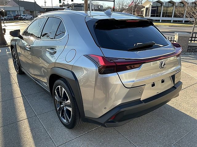 Used 2021 Lexus UX 250h UX 250h image 9