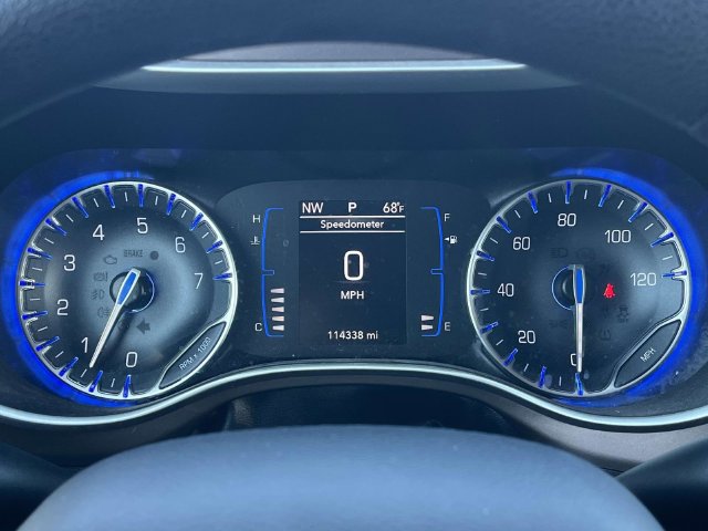 Used 2021 Chrysler Voyager Lxi FWD image 33