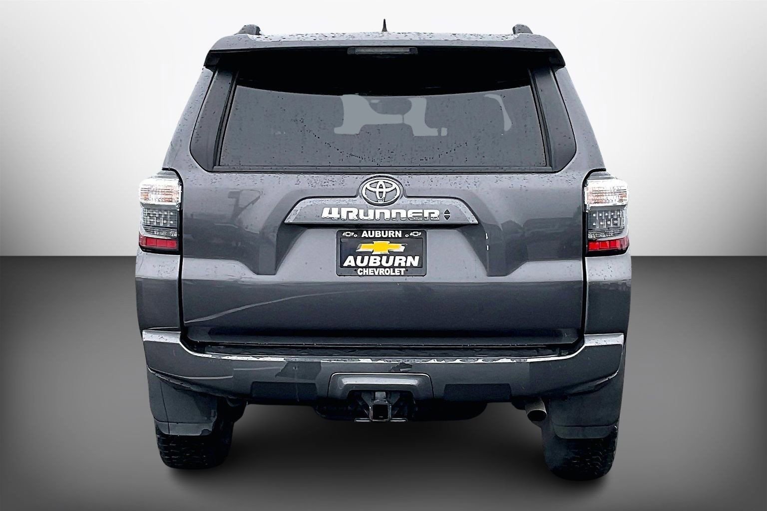 Used 2023 Toyota 4Runner SR5 video 4