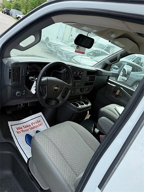 New 2023 Chevrolet Express 3500 w/ Power Convenience Package image 11