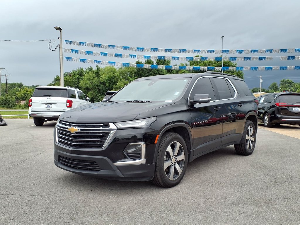 Used 2023 Chevrolet Traverse LT w/ LT Premium Package FWD image 19
