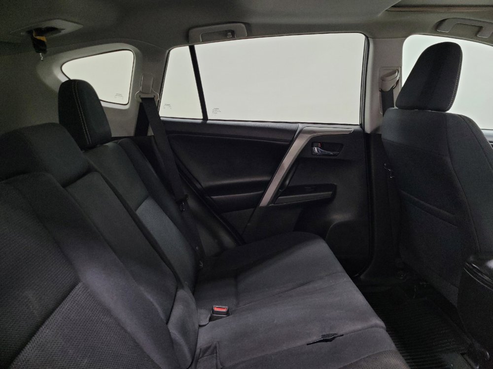 Used 2018 Toyota RAV4 XLE w/ Plus Extra Value Package AWD/4WD image 19