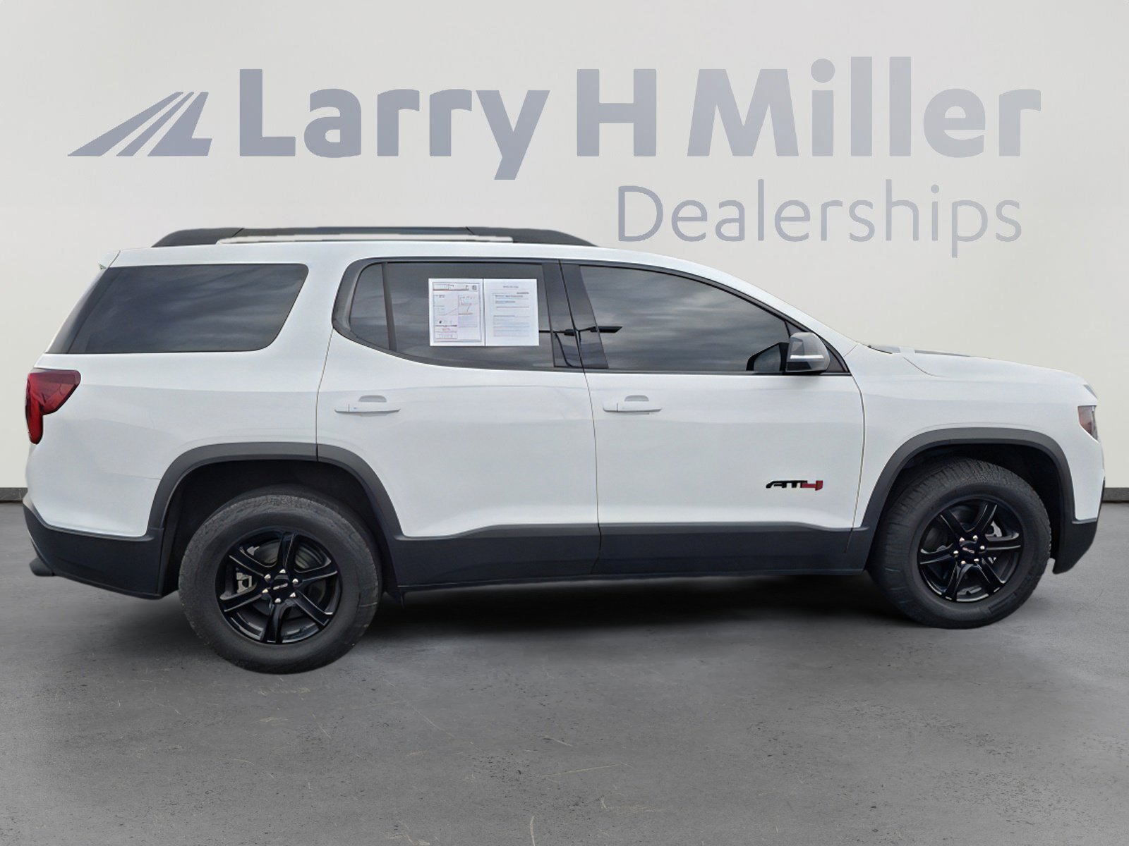 Used 2023 GMC Acadia AT4 w/ Trailering Package image 6