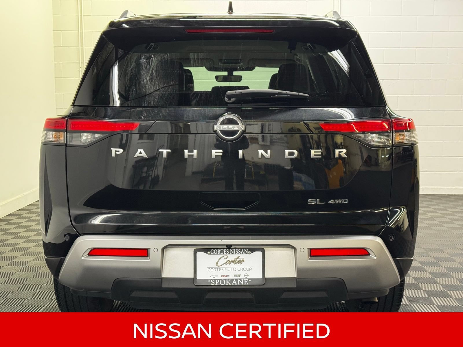 Certified 2025 Nissan Pathfinder SL AWD/4WD image 9