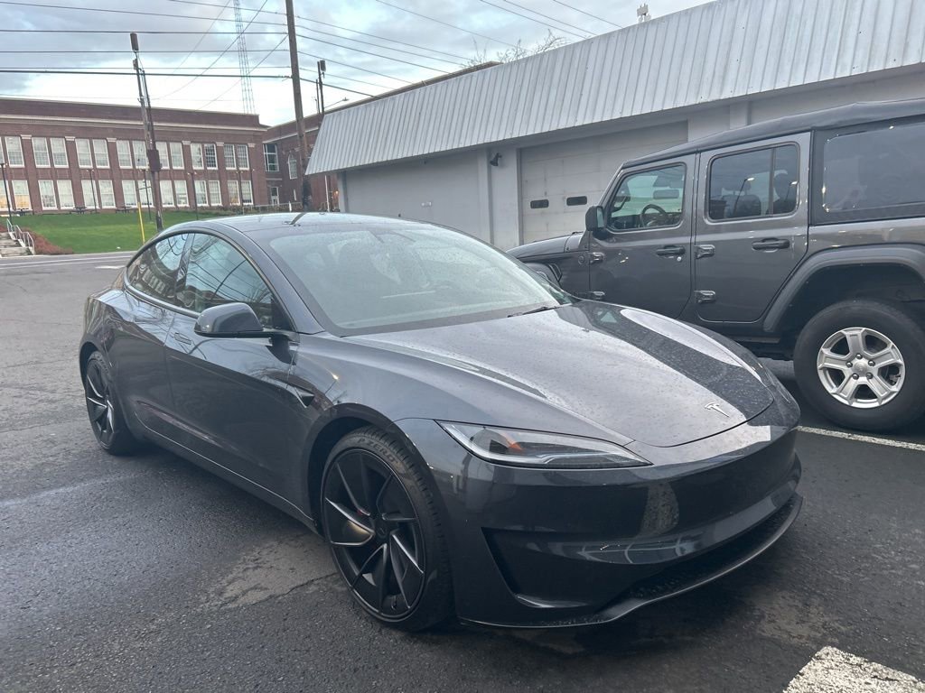 Used 2024 Tesla Model 3 Performance image 3