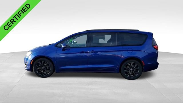 Used 2019 Chrysler Pacifica Limited w/ S Appearance Package image 6