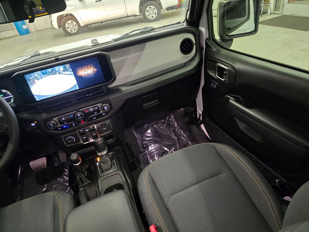 Used 2025 Jeep Wrangler Sport S image 39
