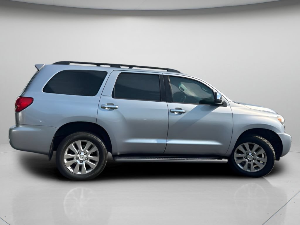 Used 2014 Toyota Sequoia Platinum RWD image 3