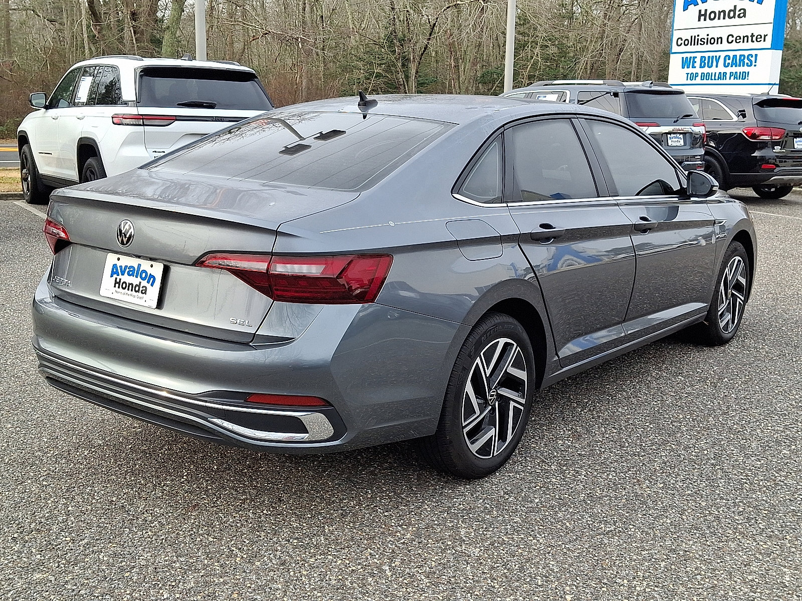 Used 2024 Volkswagen Jetta SEL image 11
