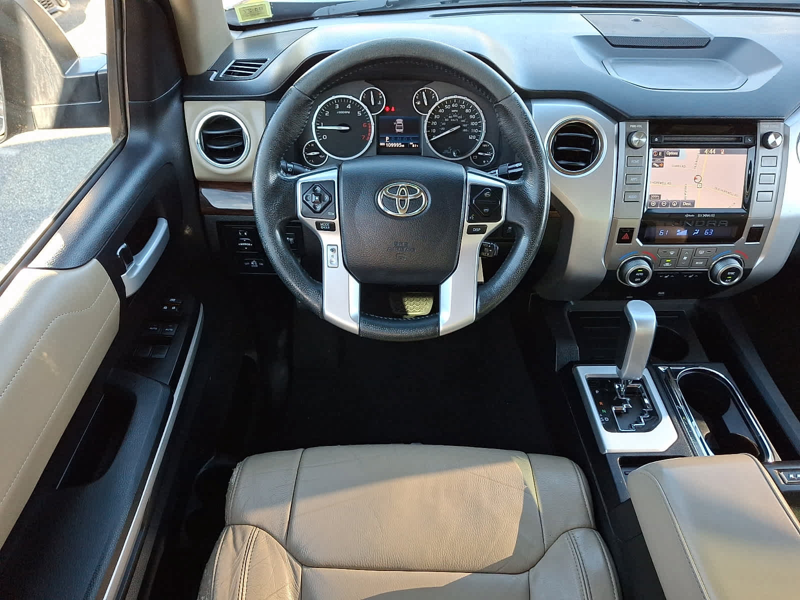 Used 2015 Toyota Tundra Limited w/ Limited Premium Package RWD image 13