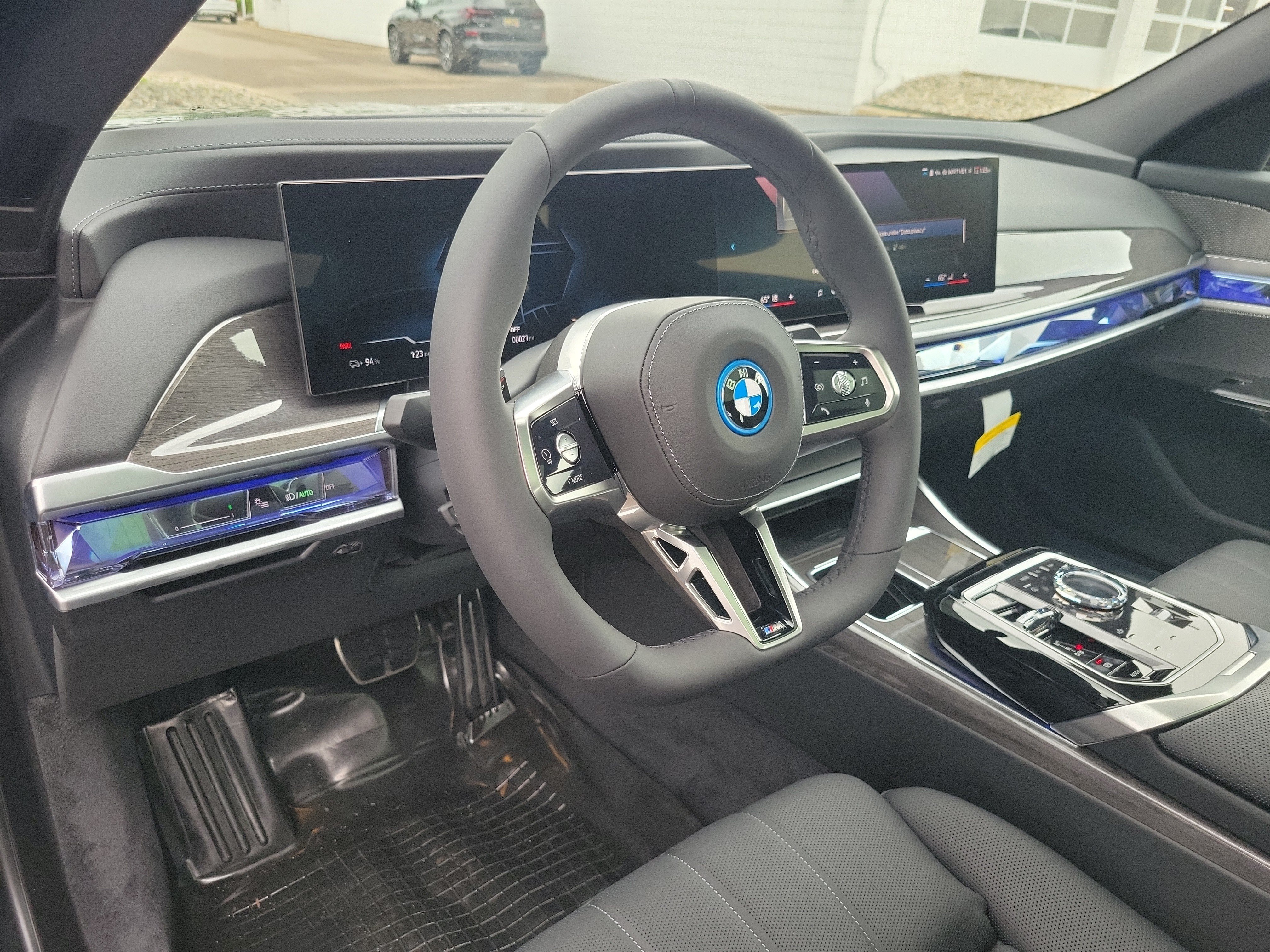 New 2026 BMW i7 xDrive60 AWD/4WD image 11