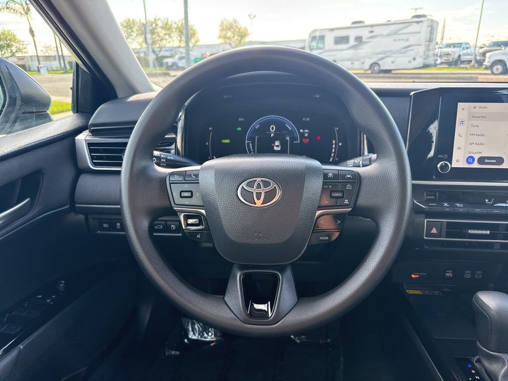 Used 2025 Toyota Camry LE image 21