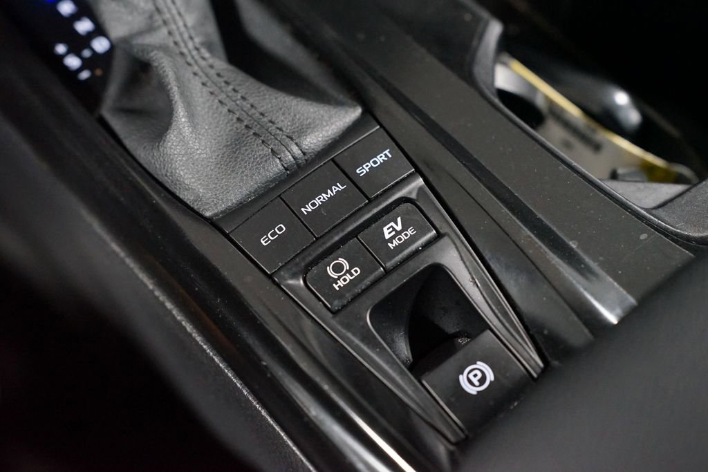 Certified 2025 Toyota Camry LE image 22