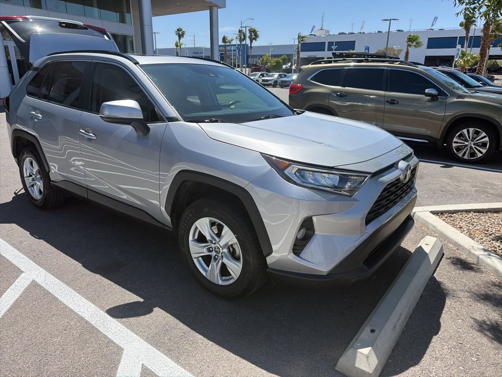 Used 2019 Toyota RAV4 XLE w/ Convenience Package AWD/4WD image 9