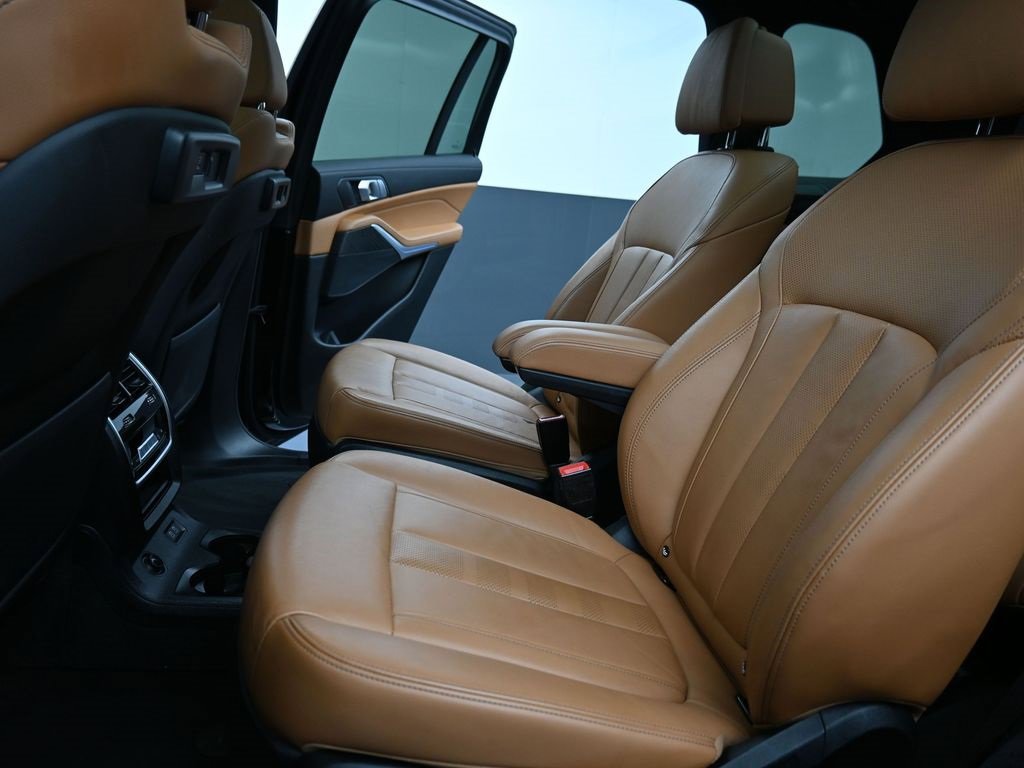 Used 2022 BMW X7 xDrive40i w/ Cold Weather Package image 15