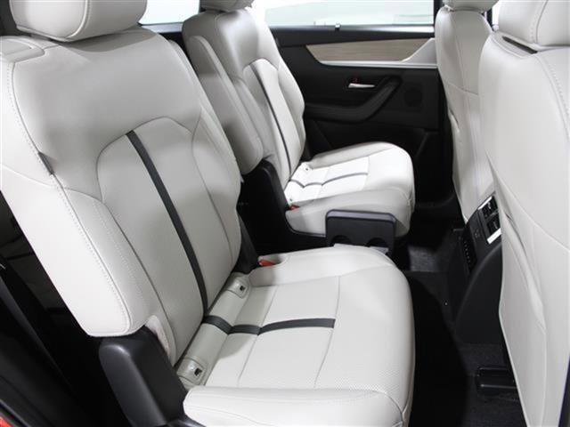 Certified 2024 MAZDA CX-90 Plug-In Hybrid w/ Premium Pkg image 19