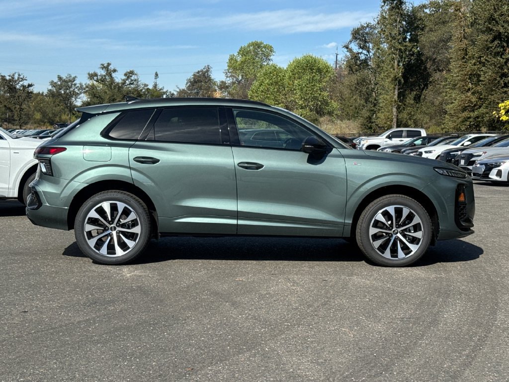New 2026 Audi Q3 quattro 2.0T AWD/4WD image 4