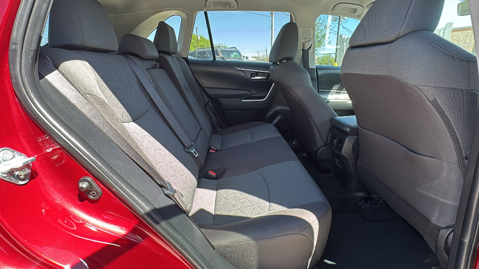 Used 2024 Toyota RAV4 XLE image 25