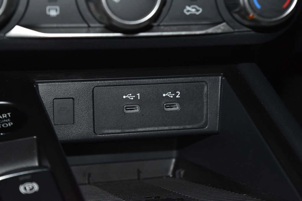 Certified 2025 Nissan Kicks SV FWD image 13