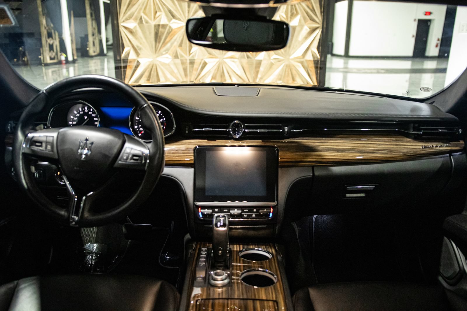 Used 2019 Maserati Quattroporte S Q4 AWD/4WD image 16