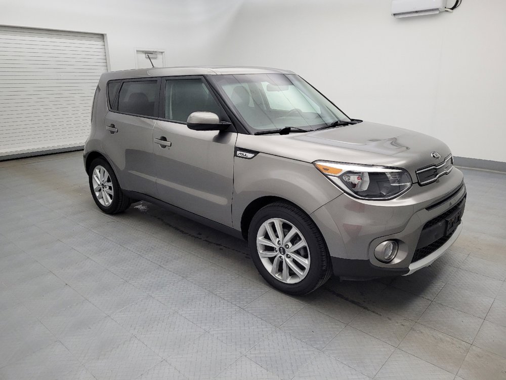 Used 2018 Kia Soul + image 11