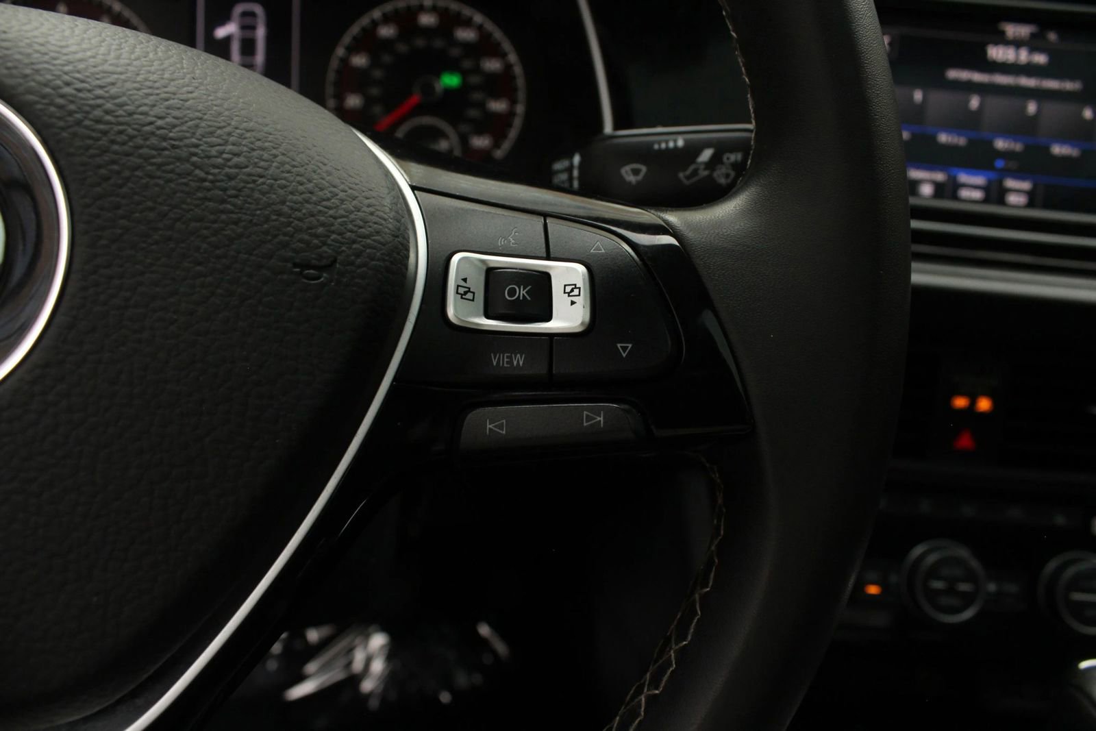 Used 2021 Volkswagen Jetta R-Line FWD image 33