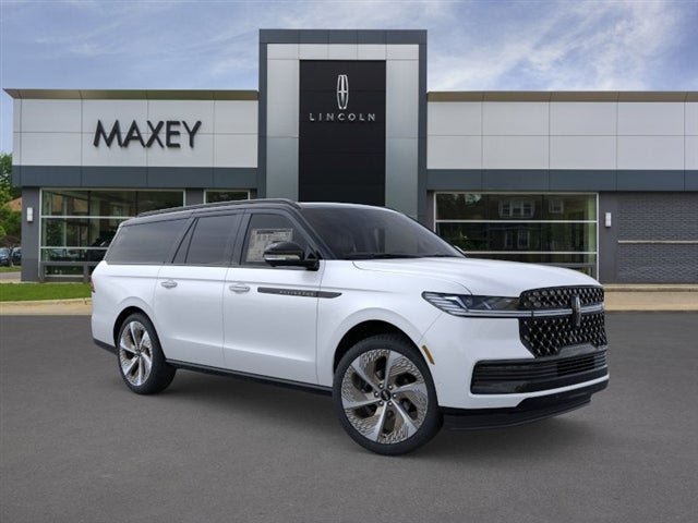 New 2026 Lincoln Navigator L Black Label AWD/4WD image 30
