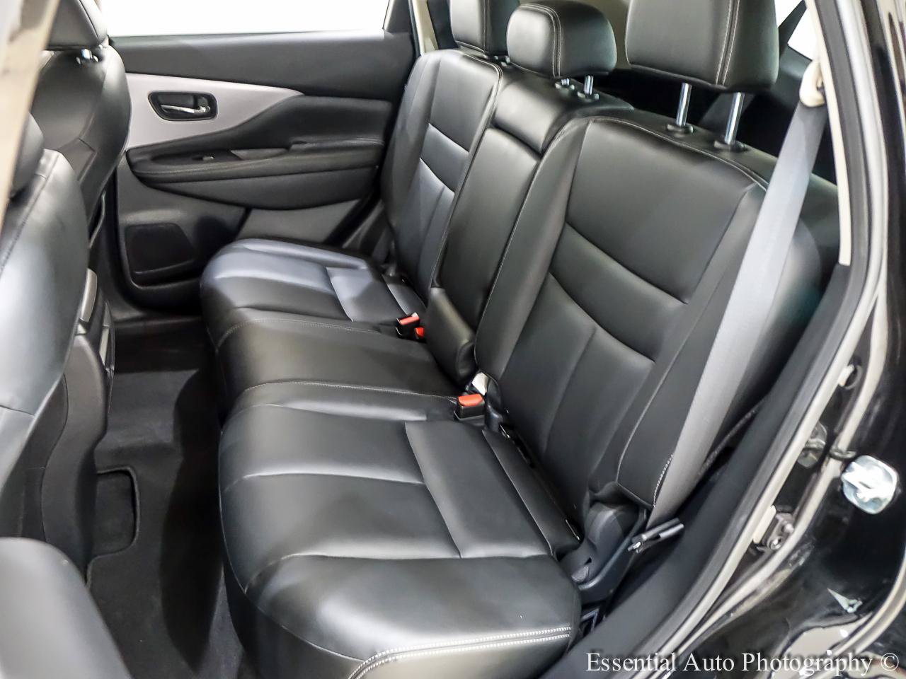 Used 2023 Nissan Murano SV w/ SV Midnight Edition Package FWD image 16