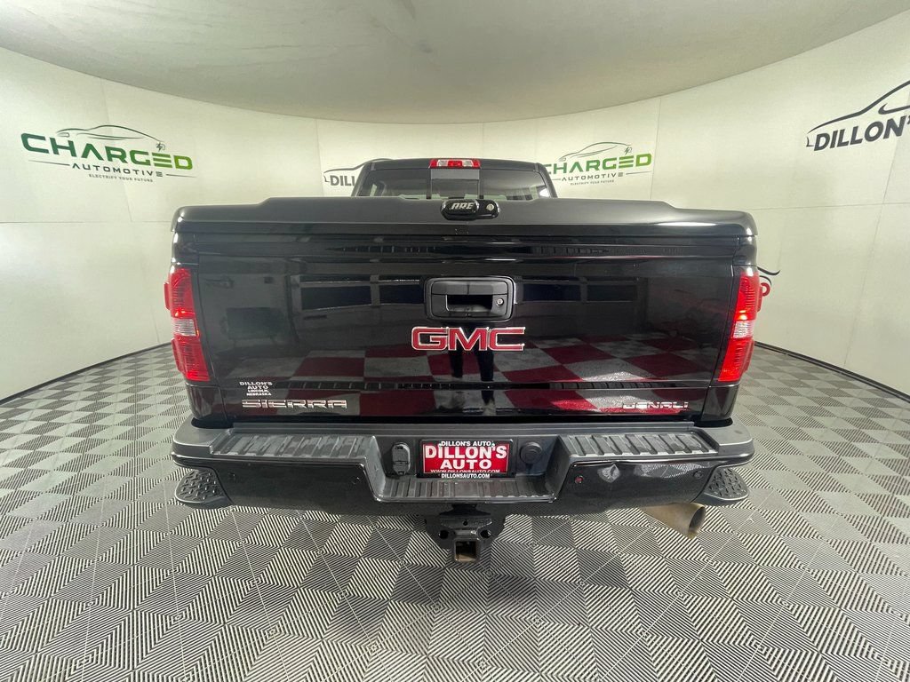 Used 2016 GMC Sierra 2500 Denali w/ Duramax Plus Package AWD/4WD image 5