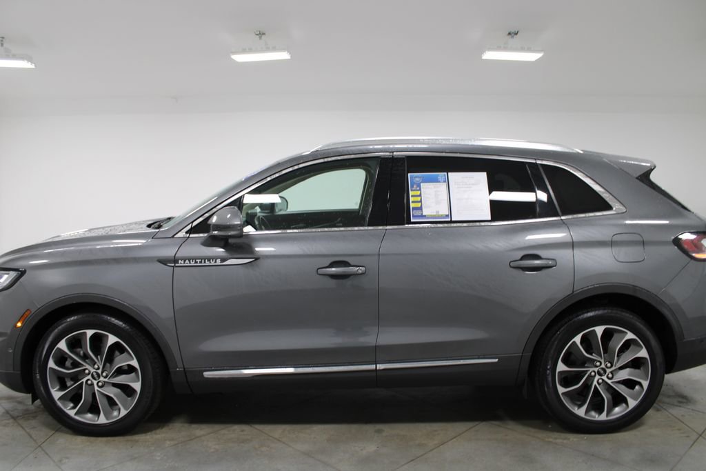 Used 2023 Lincoln Nautilus Reserve w/ Equipment Group 201A AWD/4WD image 6