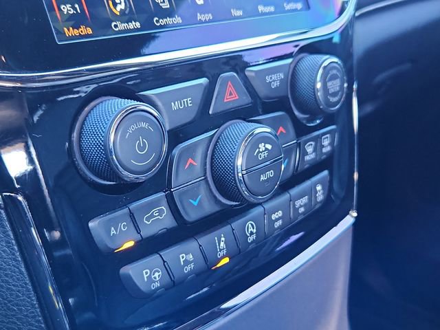 Used 2020 Jeep Grand Cherokee Limited X image 28