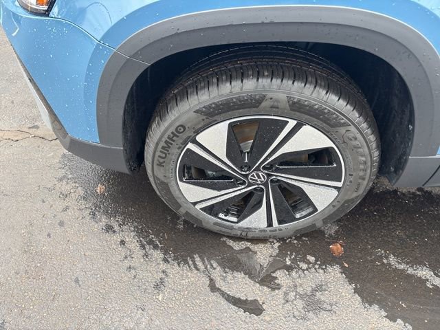 New 2026 Volkswagen Taos SE image 54