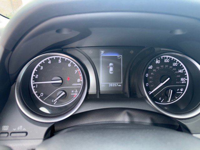 Used 2024 Toyota Camry SE image 14