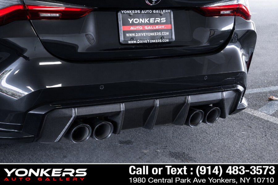 Used 2021 BMW M4 Competition w/ M Carbon Exterior Package RWD image 20