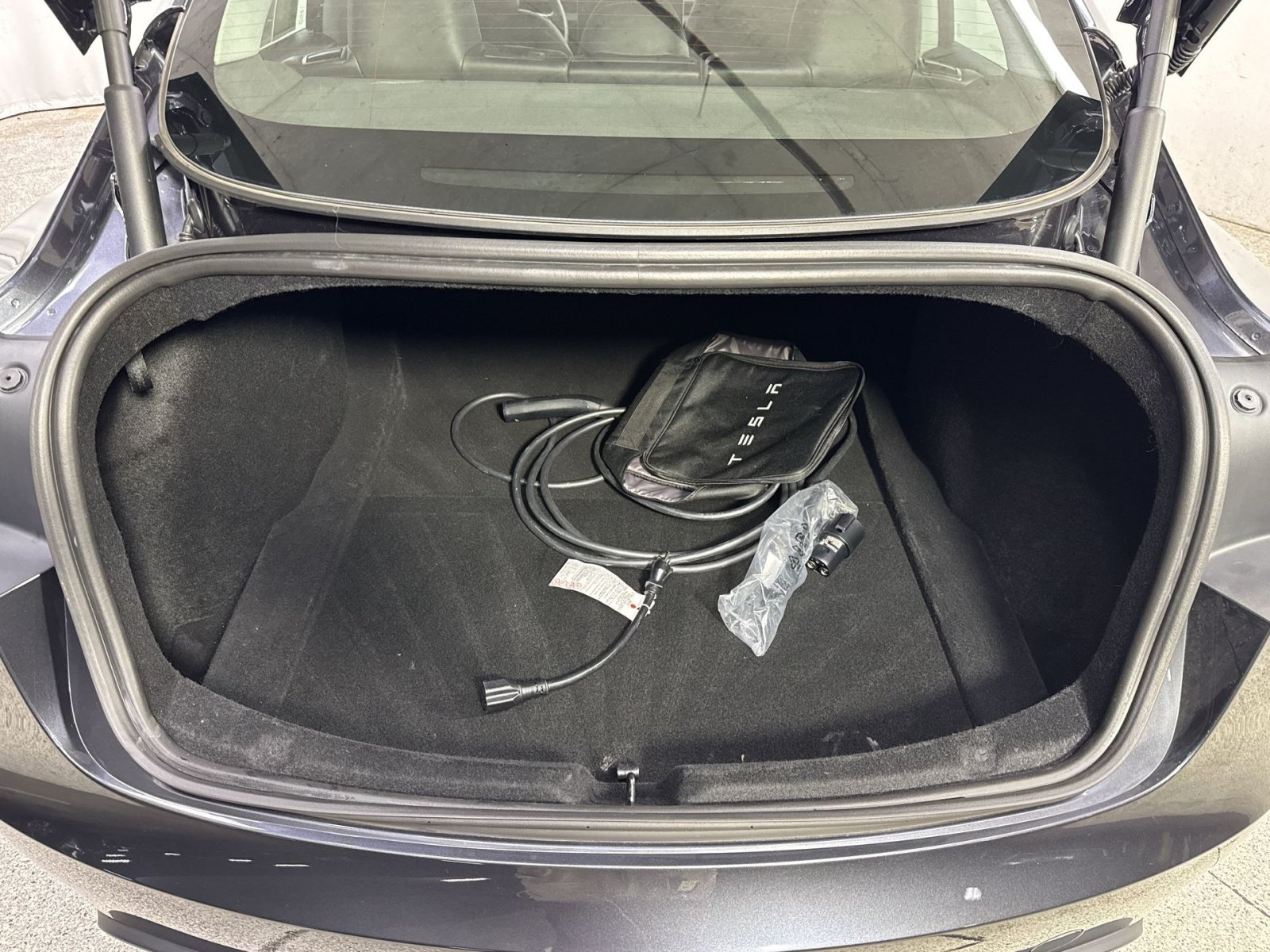 Used 2024 Tesla Model 3 Standard Range RWD image 38