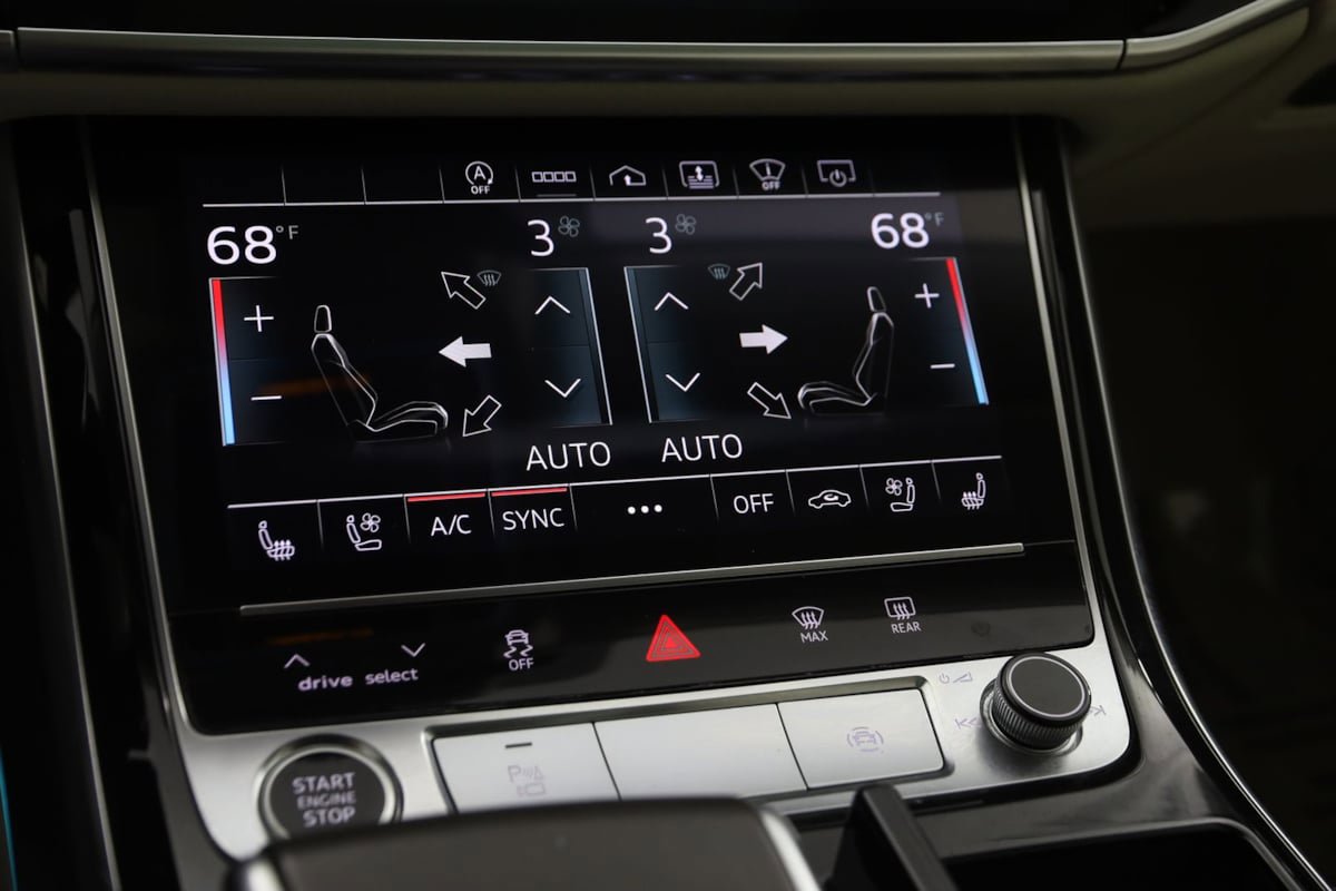 Used 2021 Audi A8 L 3.0T w/ Luxury Package AWD/4WD image 37