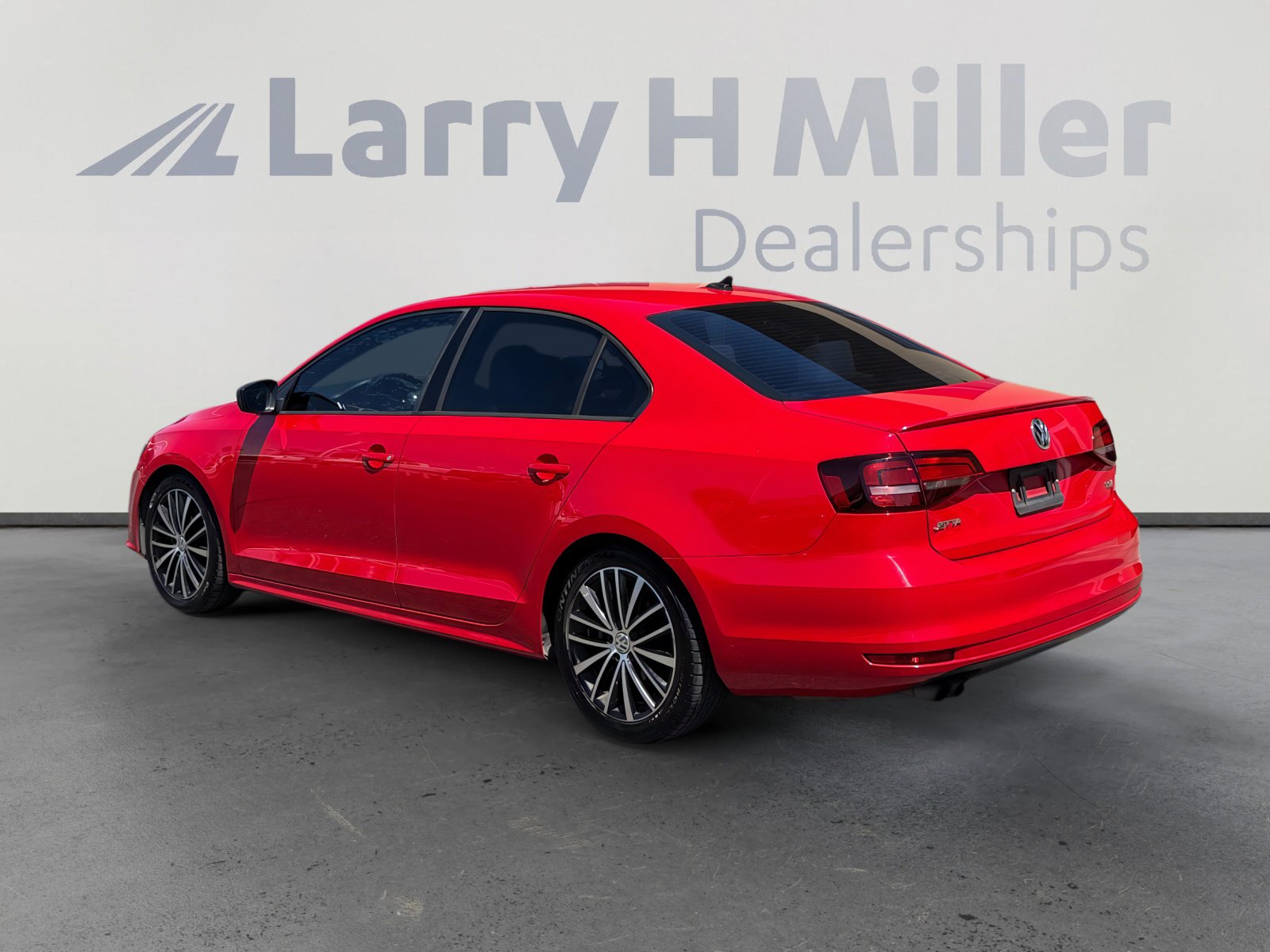 Used 2016 Volkswagen Jetta Sport image 3