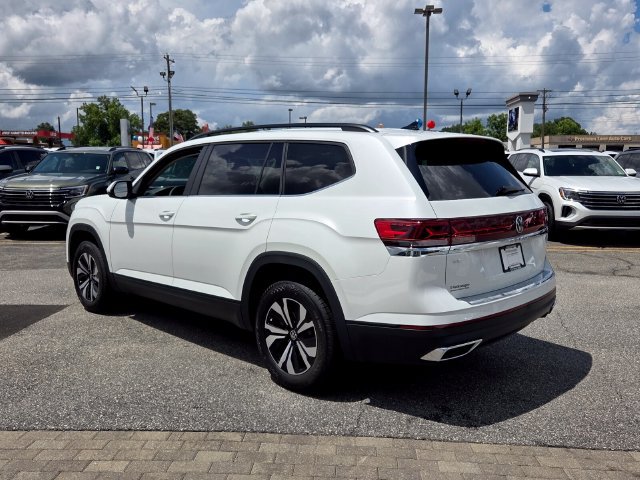 New 2026 Volkswagen Atlas SE FWD image 10