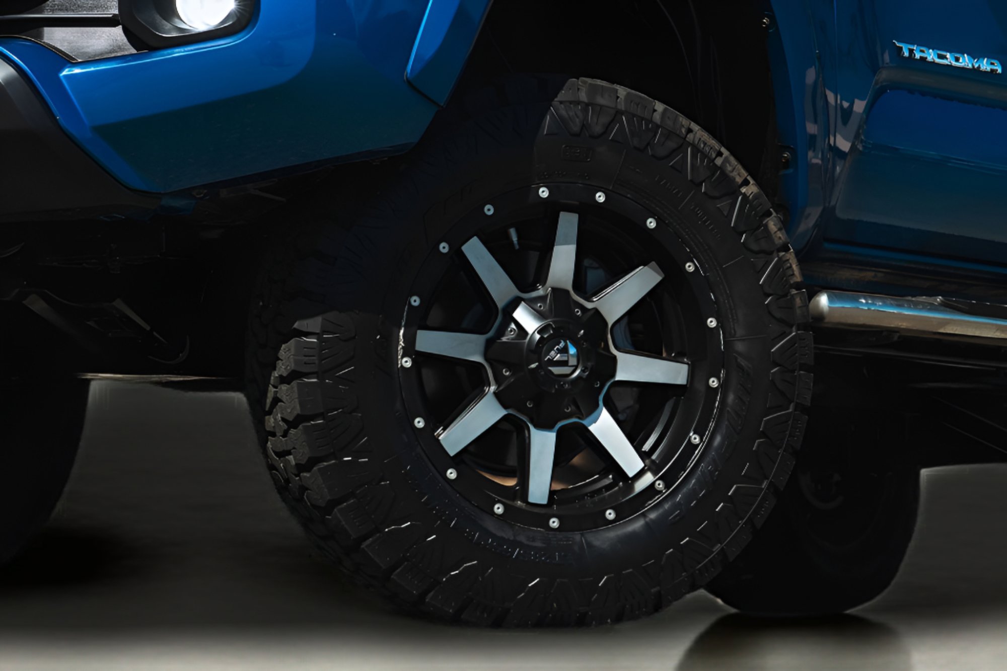 Used 2017 Toyota Tacoma SR5 w/ Tow Package image 4