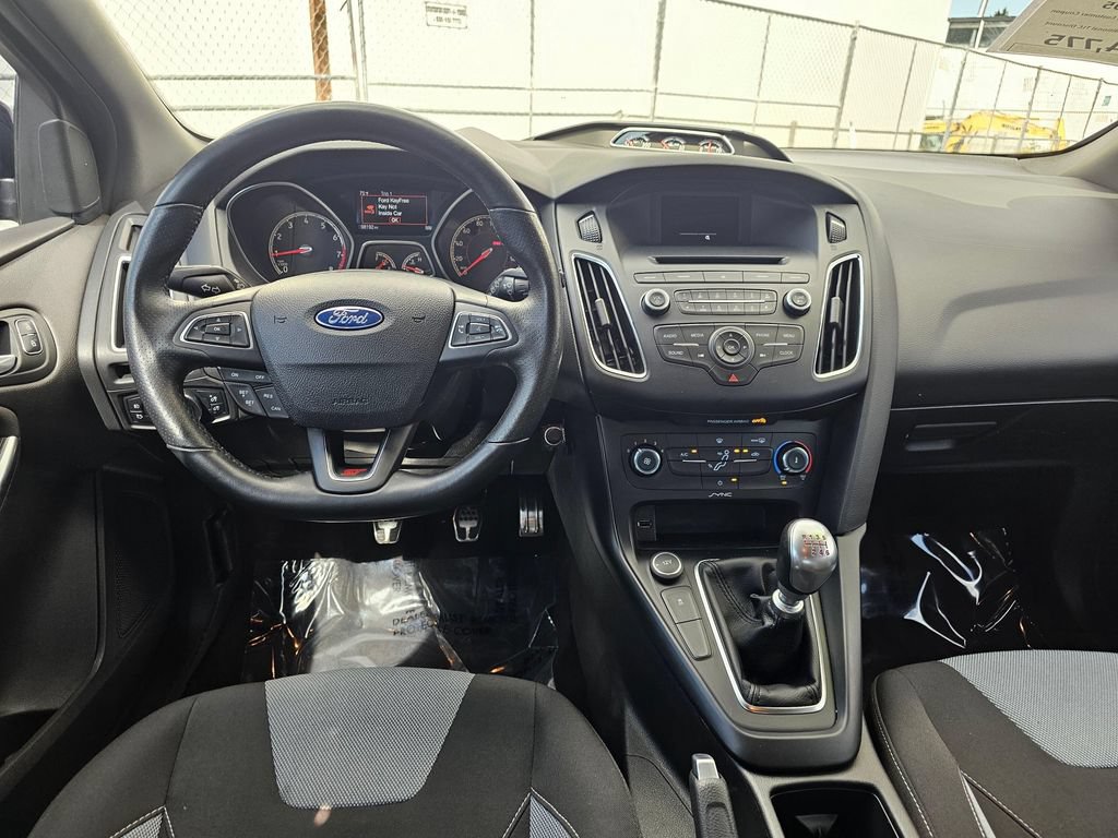 Used 2016 Ford Focus ST FWD image 17